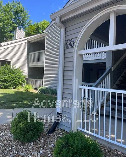 8793 W 106th Ter Photo 1 8793 W 106th Ter Photo 1