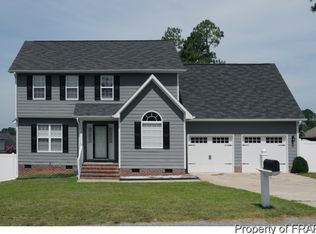 1918 Nuthatch Rd, Fayetteville, NC 28304