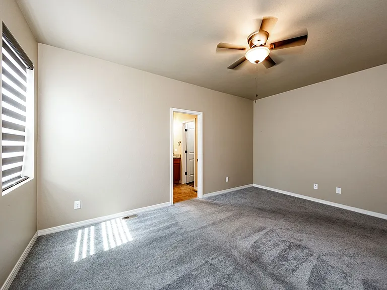 8475 Glen Carriage Grv — Photo 17