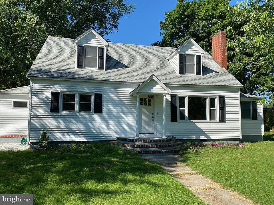 1st image of 418 Bernard Ave