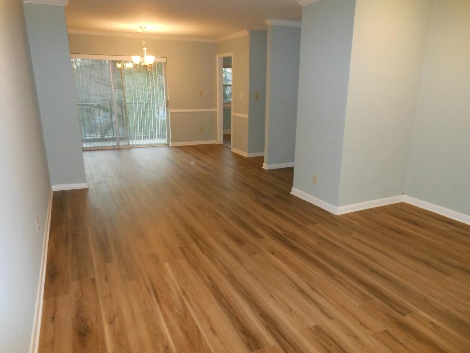 3 bed, 1730 sqft, $2,195 — Photo 2