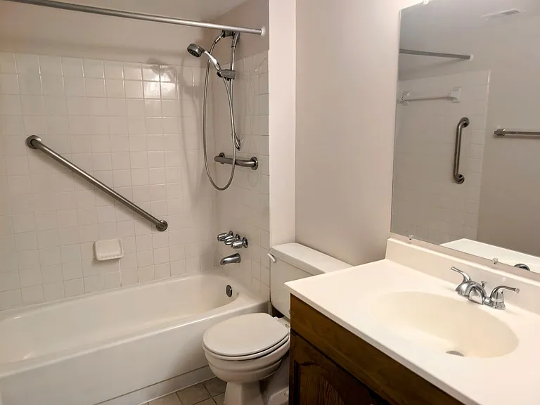 11309 Commonwealth Dr #T2 — Photo 12