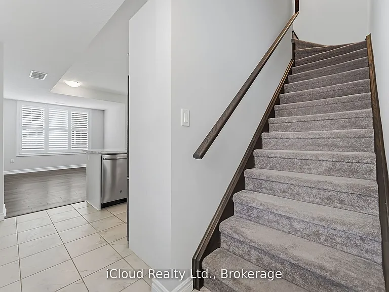 445 Ontario St N #103 — Photo 15