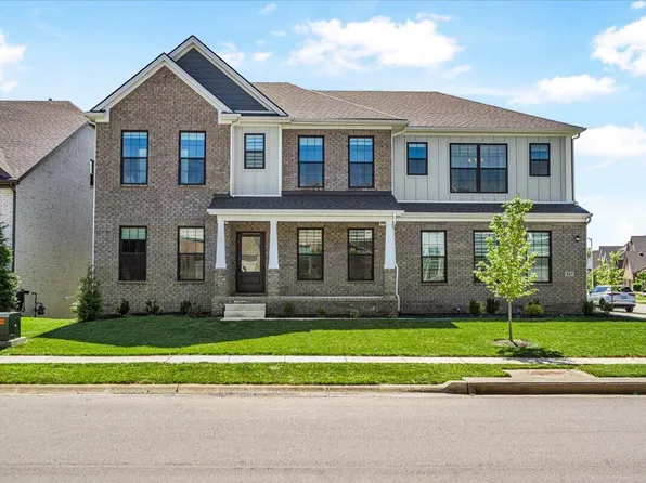 281 Squires Cir, Lexington, KY 40515