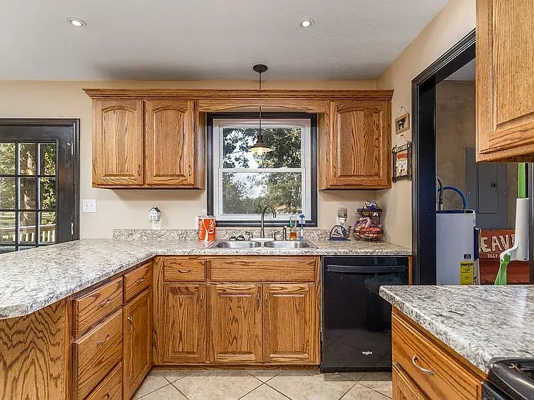 22915 Daisy Rd — Photo 11
