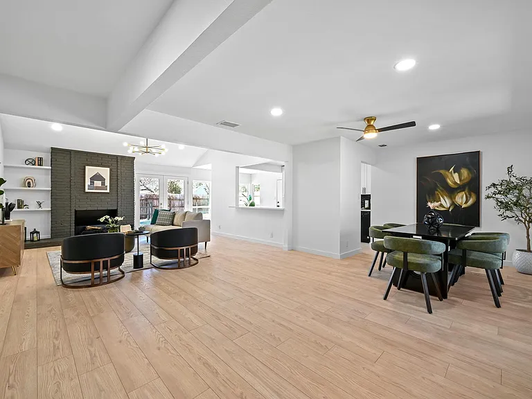 1017 Cripple Creek Dr — Photo 4