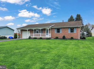 61 Allen Dr, Hanover, PA 17331