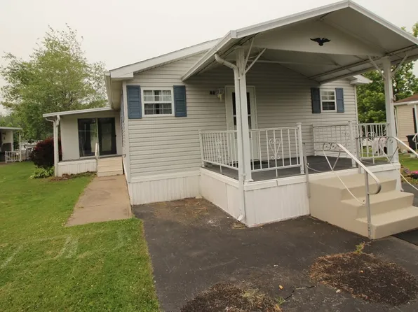 82 Picture Book Park, West Bloomfield, NY 14585