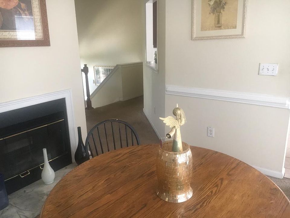 2nd image of 10359 Ivygate Ave Unit 1