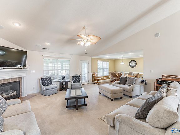 3rd image of 519 Summer Cove Cir NW