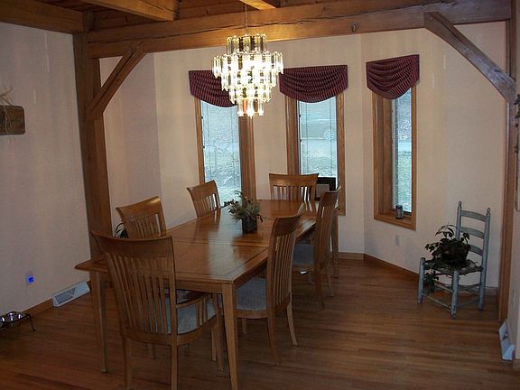 3rd image of 3029 Greystone Dr
