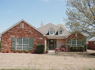 8201 S Elder Ave, Broken Arrow, OK 74011