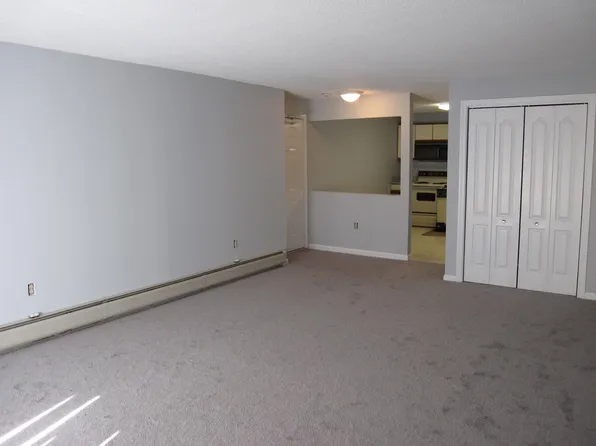 2 Maple Ridge Dr Unit 33, Merrimack, NH 03054