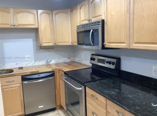2801 NE 183rd St APT 111W, Aventura, FL 33160