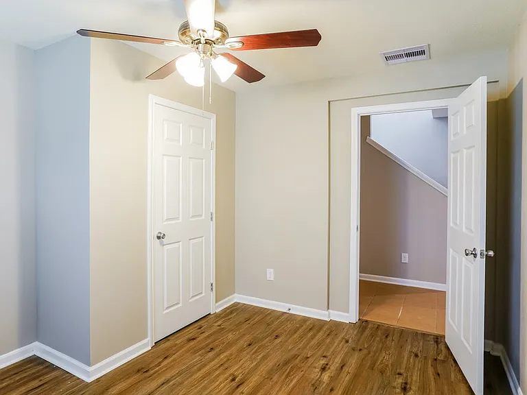 8011 Bunch Grass Ln — Photo 15