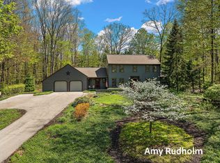 5235 Oakdale Dr, Hudsonville, MI 49426