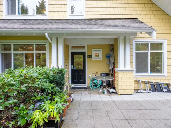 6878 Southpoint Dr #46, Burnaby, BC V3N 5E4