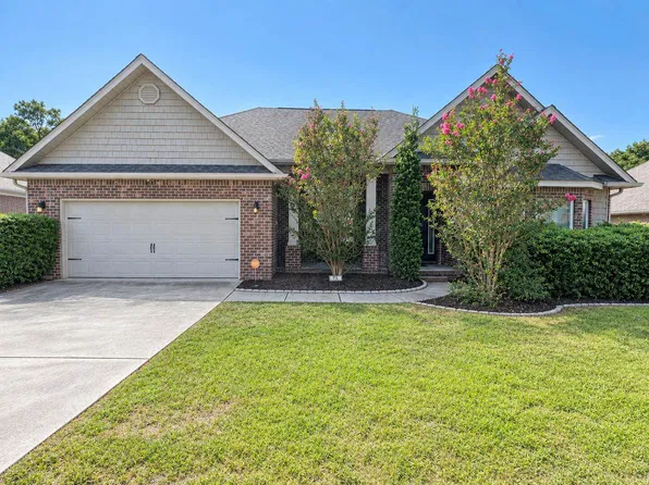 243 Paradise Palm Cir, Crestview, FL 32536