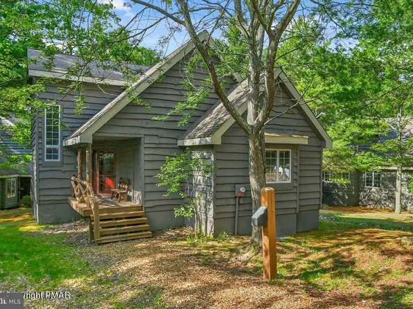 43 Mid Way, Lake Harmony, PA 18624
