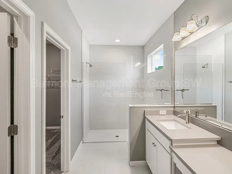 30053 Island Club Dr — Photo 10