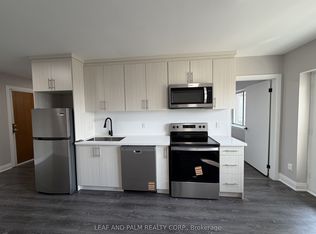 1698 Victoria Park Ave #402, Toronto, ON M1R 1R2