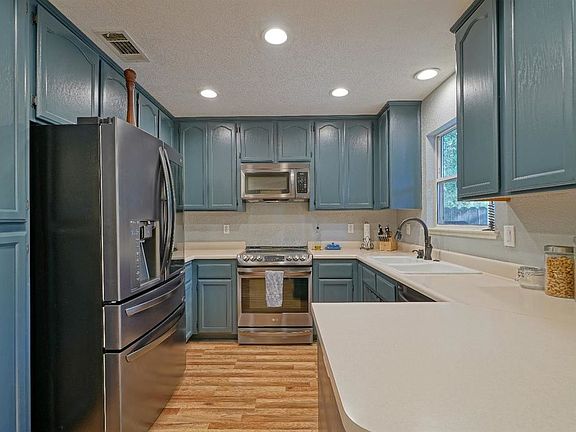 4th image of 2540 Golden Eagle Ln