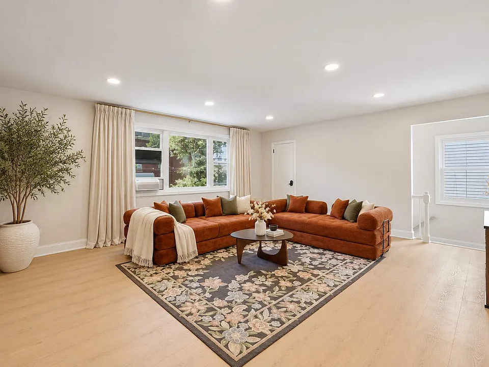 66 Fairview Ave #ID1643199P