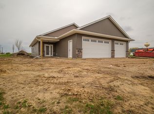 1352 Bradford St SE, Hutchinson, MN 55350