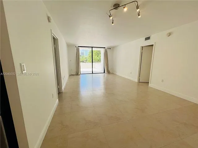 2 bed, 2.0 bath, $3,700 — Photo 2
