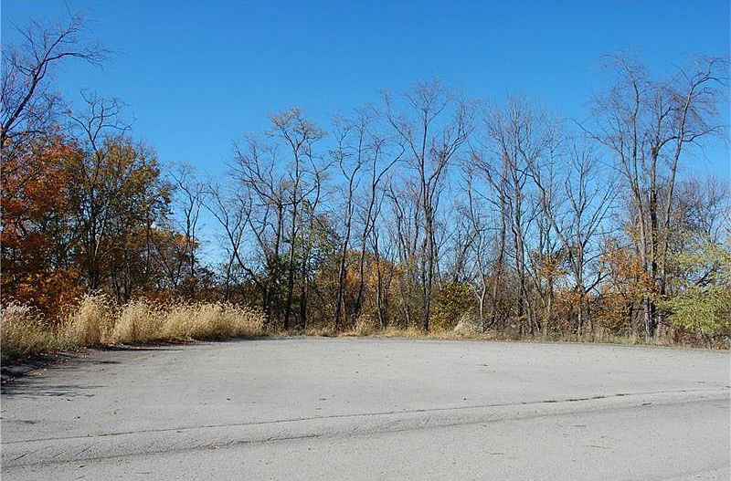 1st image of 110 Meadow Ln