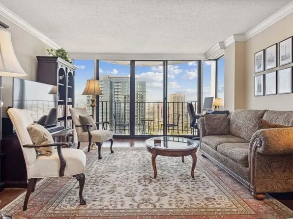 929 North Astor STREET #1907, Milwaukee, WI 53202