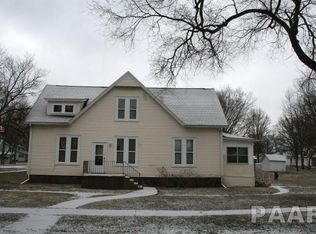 402 N Minier Ave, Minier, IL 61759