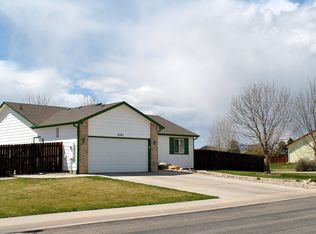 8585 Citation Dr, Wellington, CO 80549