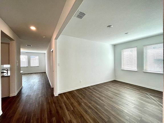 3rd image of 1026 N Churchill Dr