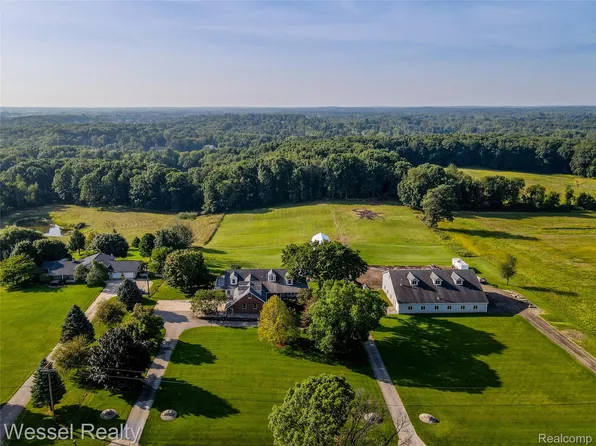 2990 Taft Rd, Romeo, MI 48065