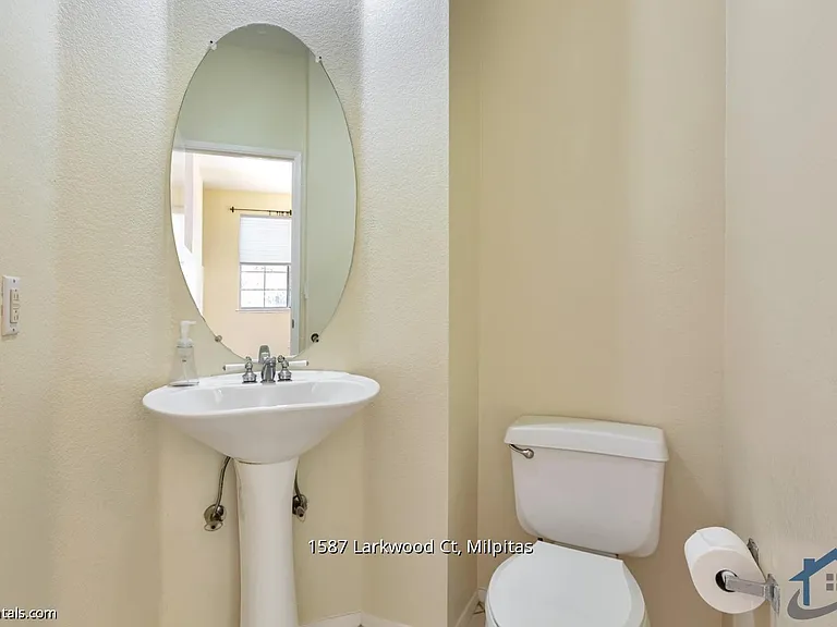 1587 Larkwood Ct — Photo 18
