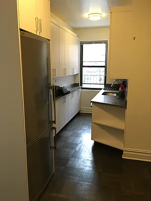 Rented by Solil Management | media 14