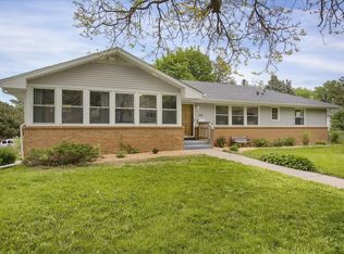 2550 Orkla Dr, Golden Valley, MN 55427