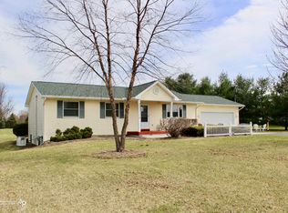 6032 Fish Lake Rd, North Branch, MI 48461