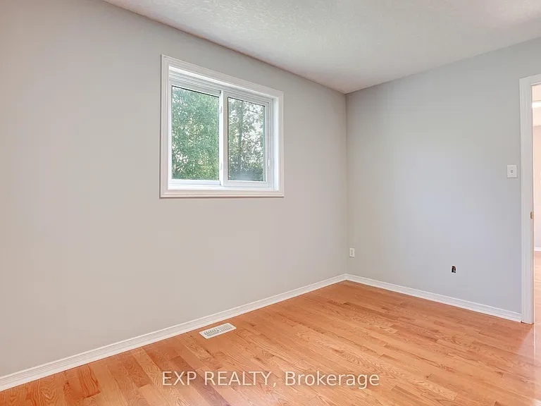 163 Daimler Dr — Photo 26