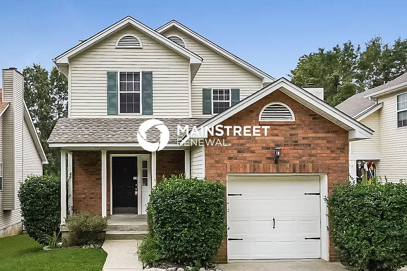 4019 Farmingham Woods Dr — Photo 2