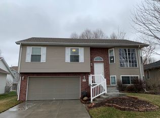 7910 S 21st St, Lincoln, NE 68512