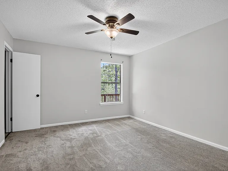 235 Briarpatch Ln — Photo 15