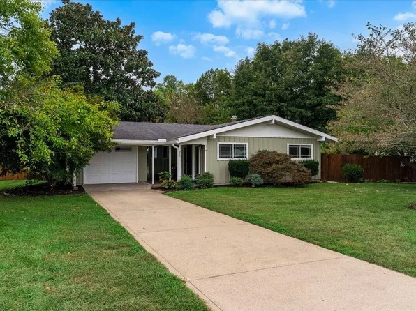522 Parkside Dr, Lexington, KY 40505