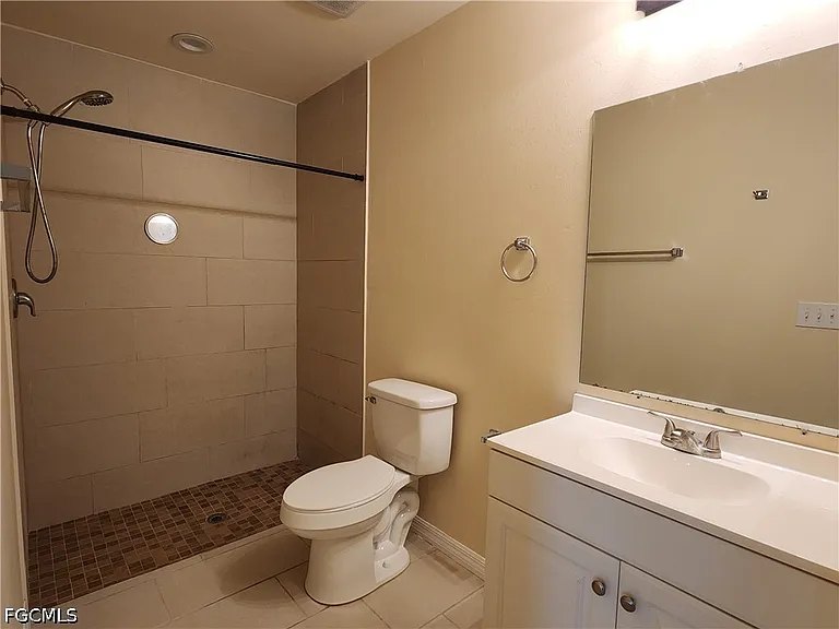 121 SW 16th Ter — Photo 6