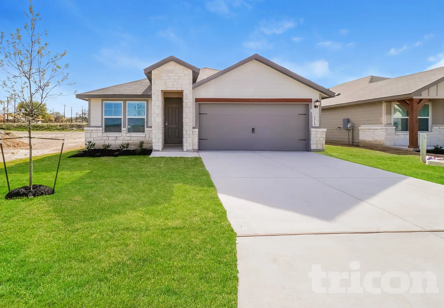 5519 Shasta Place Saint Hedwig TX — Photo 1