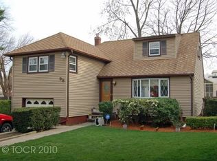98 Marilyn Ct, Englewood, NJ 07631