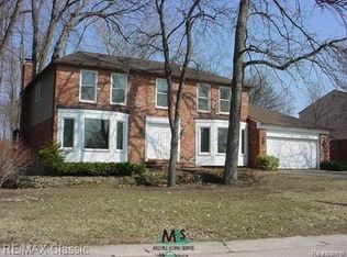 3212 Winchester Rd, West Bloomfield, MI 48322