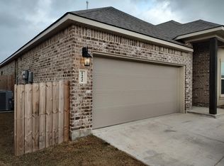 122 Senator Picard Dr, Maurice, LA 70555