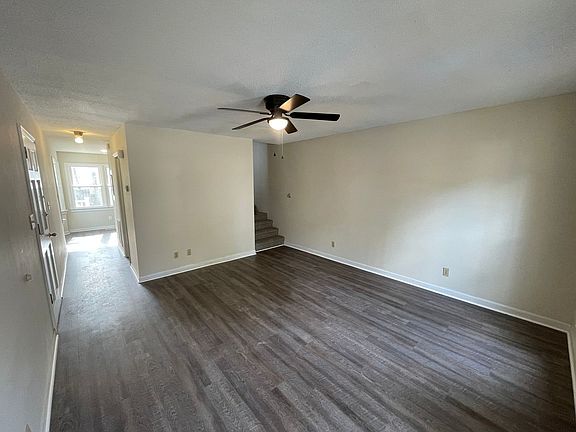 4th image of 3323A Christopher Dr NW